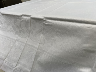 Скатерть жаккардовая "Акантус" 170*250